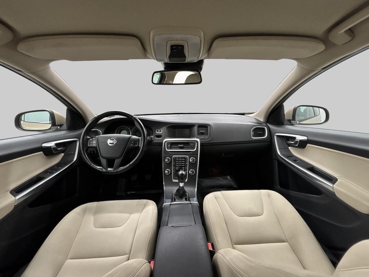 VOLVO S60 2011