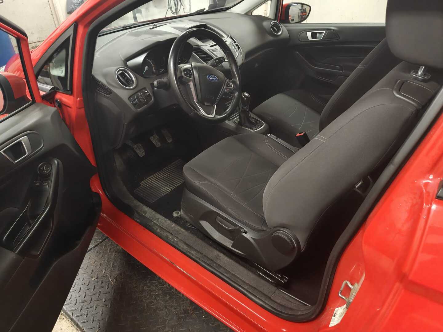 FORD Fiesta 2013