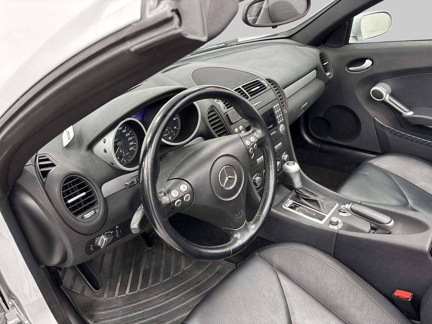 MERCEDES-BENZ SLK 2005