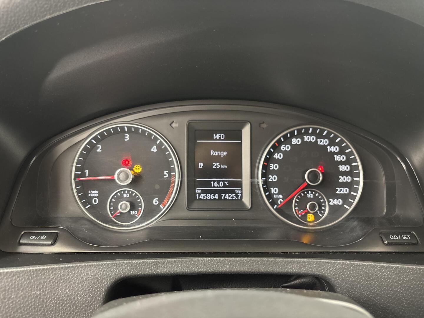 VOLKSWAGEN Caravelle 2014