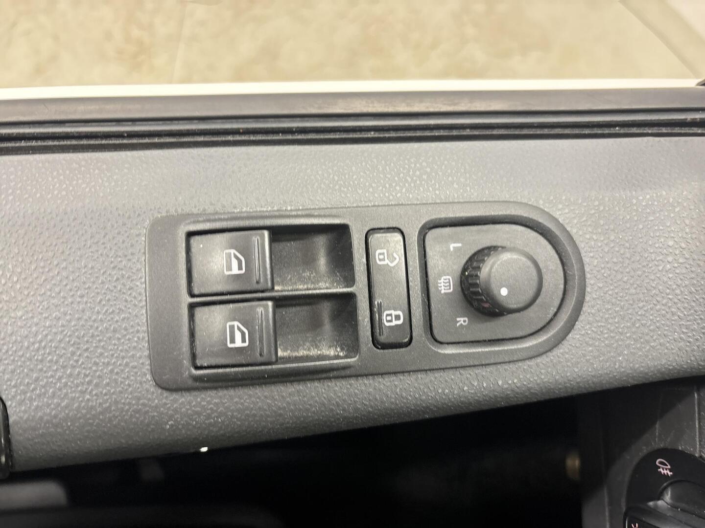VOLKSWAGEN Caravelle 2014