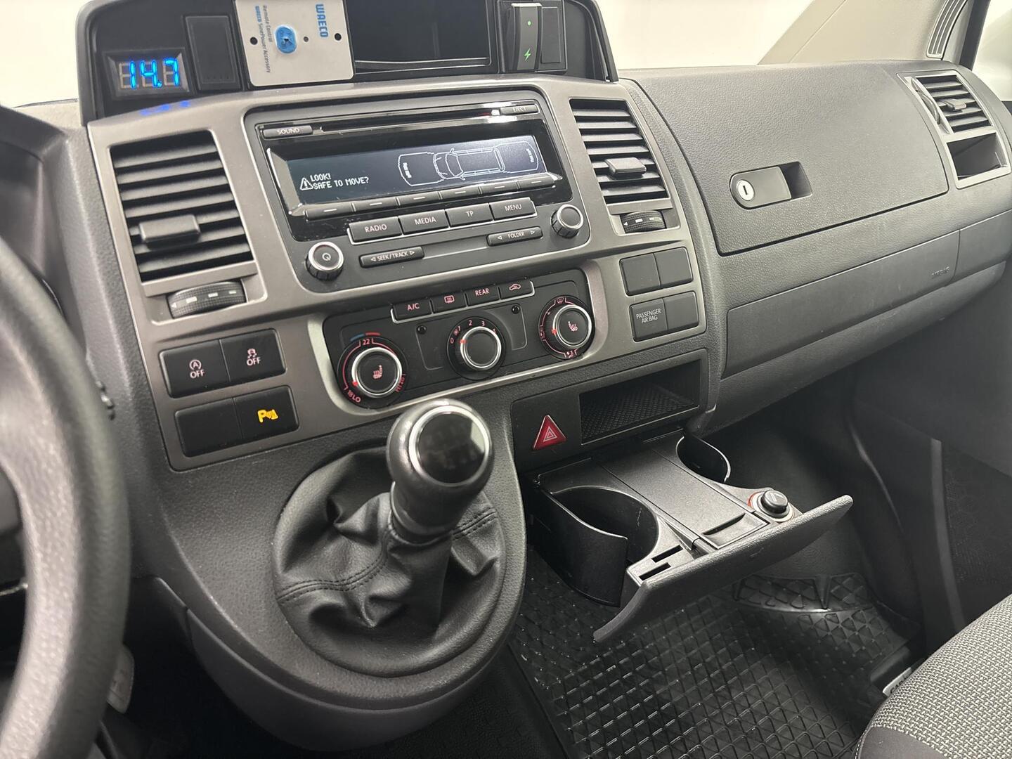 VOLKSWAGEN Caravelle 2014