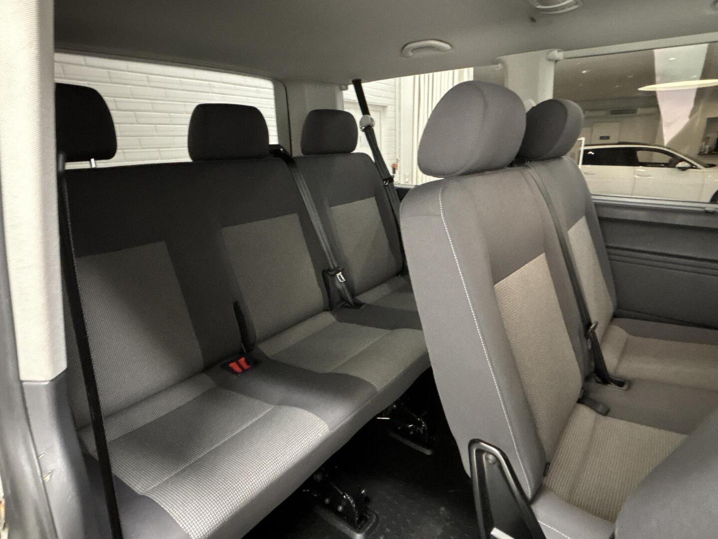 VOLKSWAGEN Caravelle 2014
