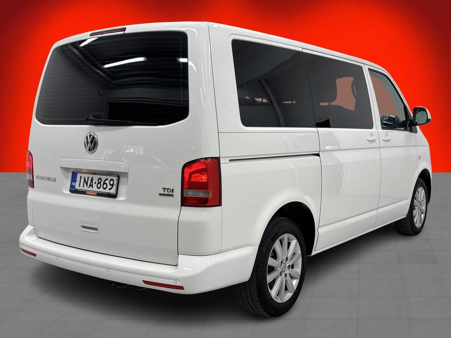 VOLKSWAGEN Caravelle 2014