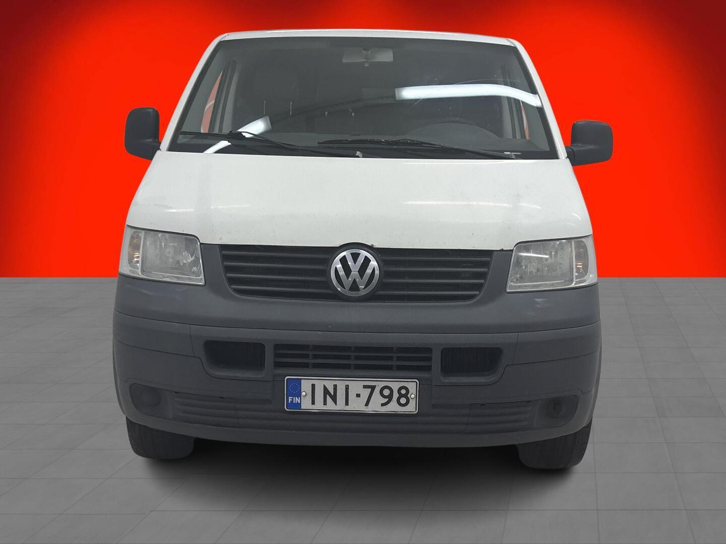 VOLKSWAGEN Transporter 2005