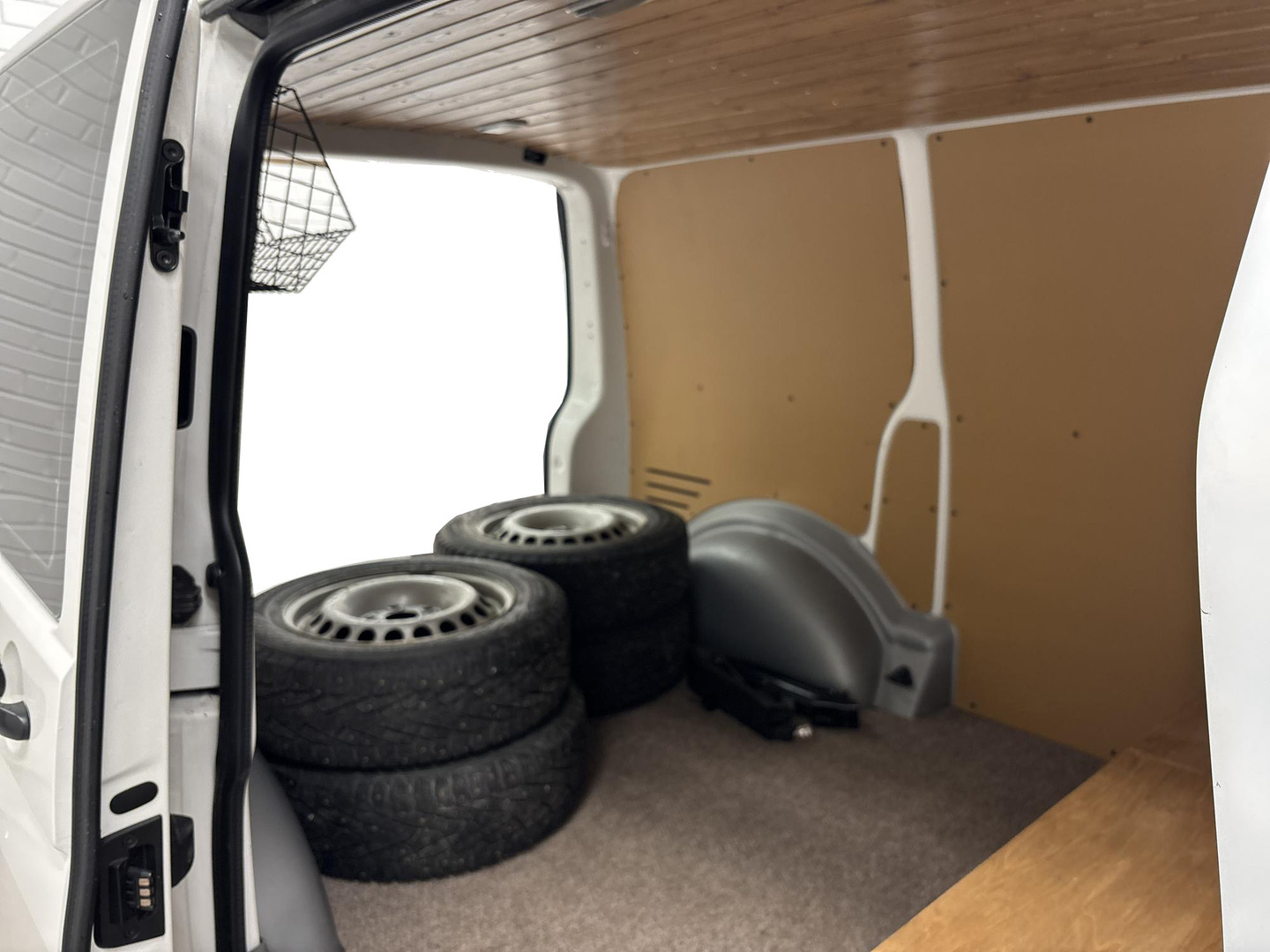 VOLKSWAGEN Transporter 2018