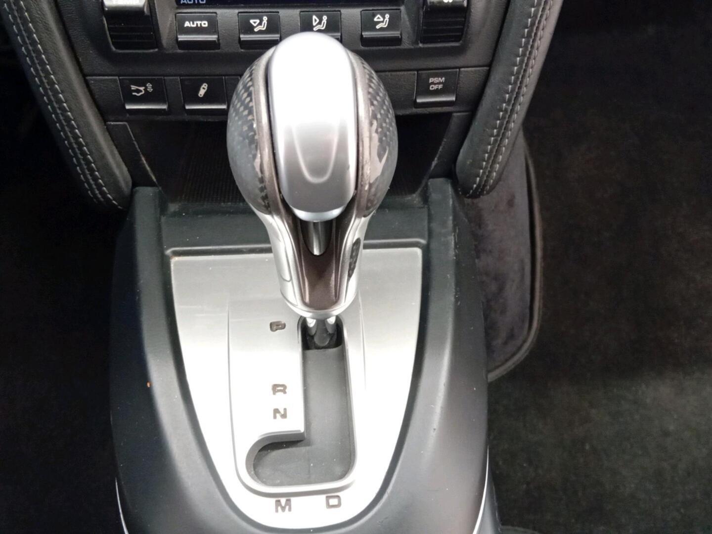 PORSCHE Cayman 2008