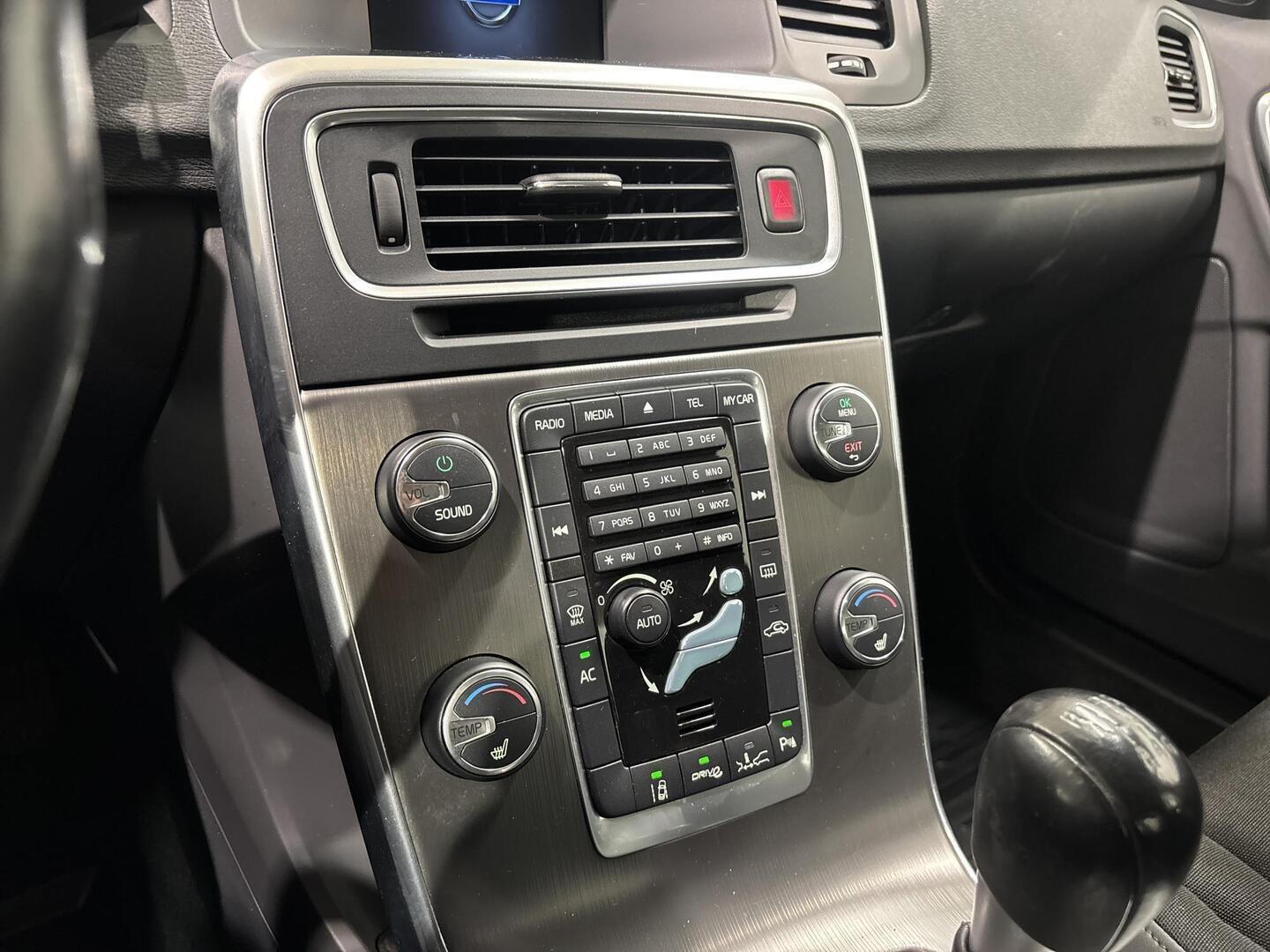 VOLVO S60 2012