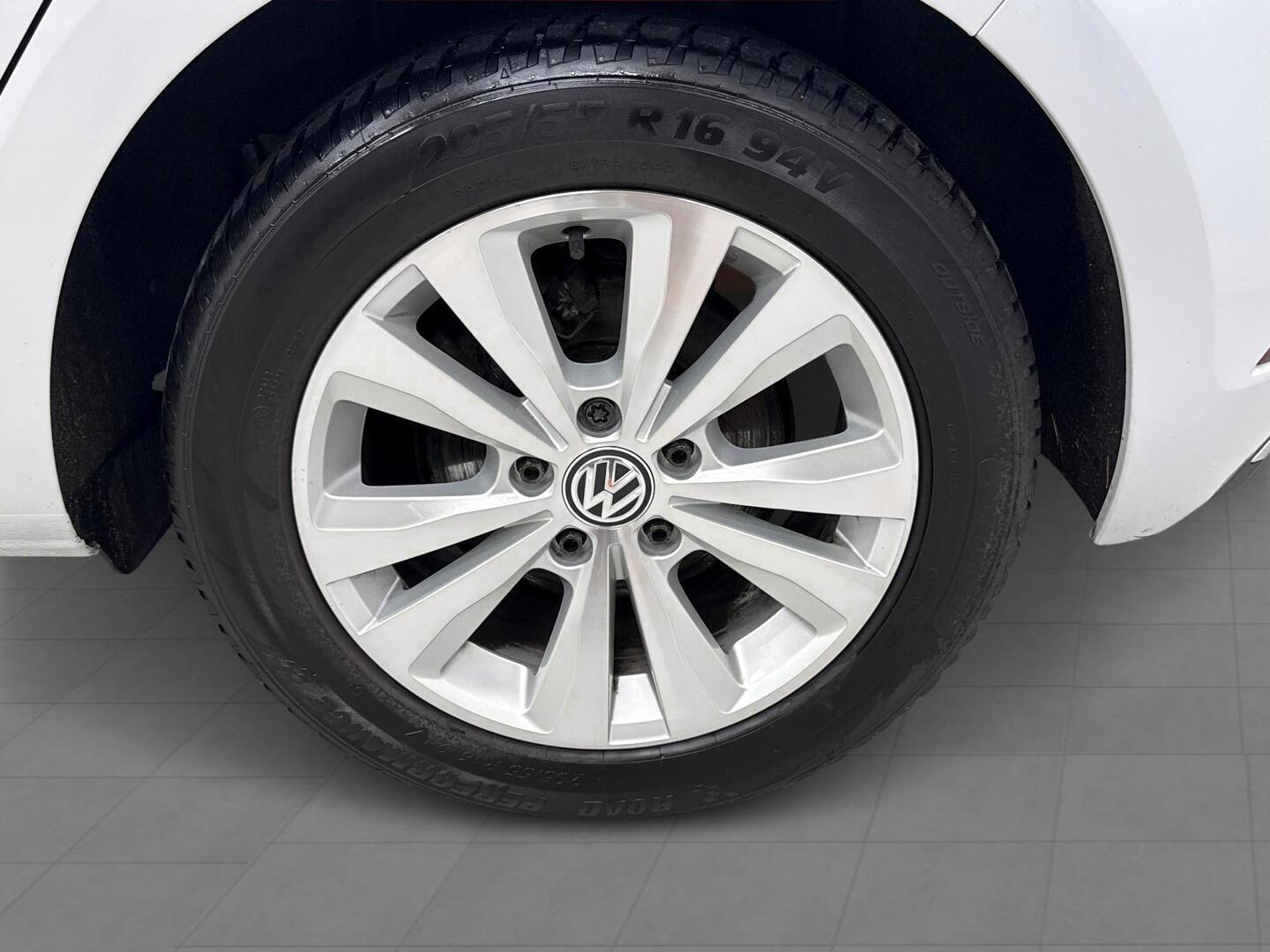 VOLKSWAGEN Golf 2018