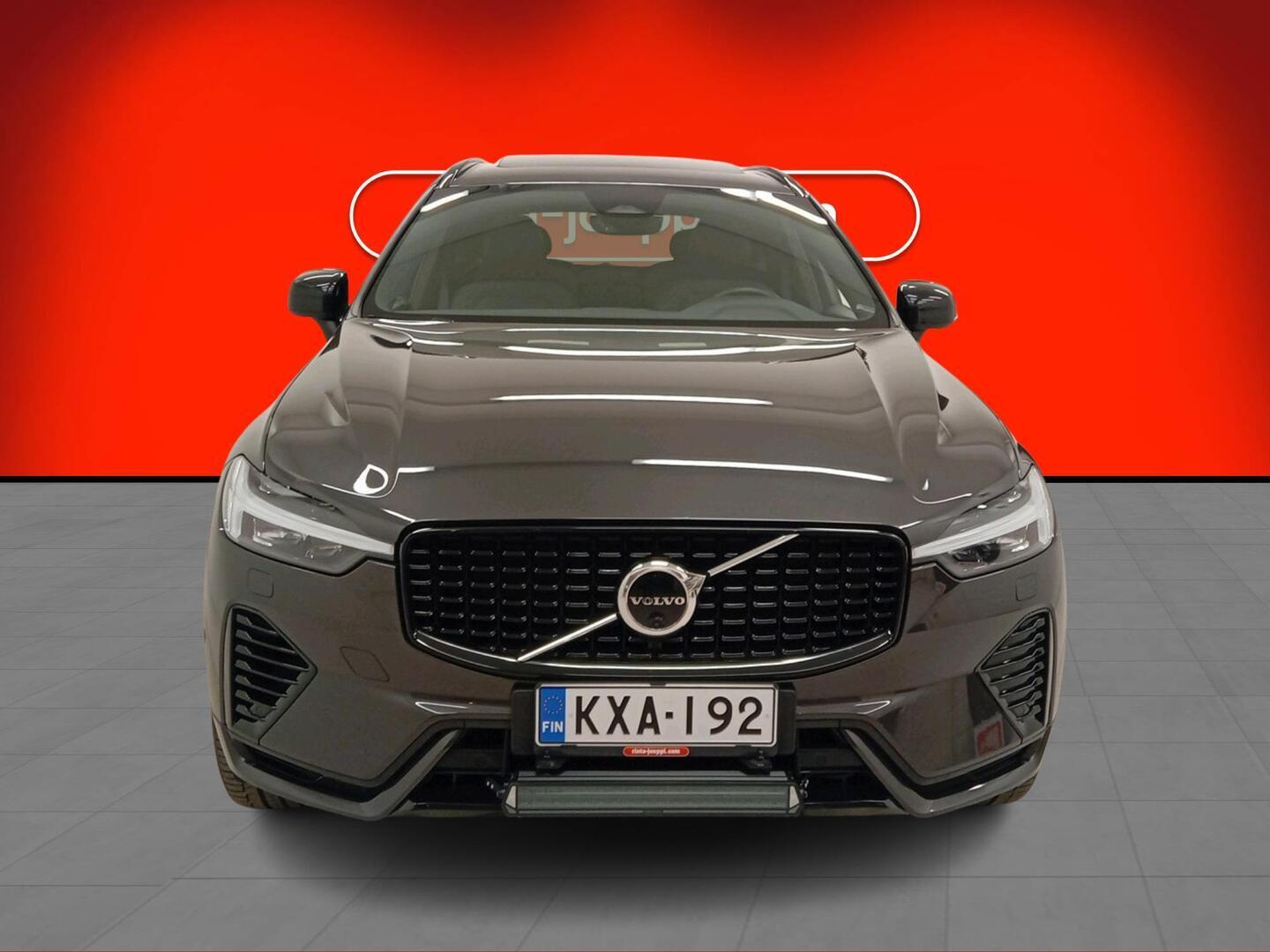 VOLVO XC60 2022