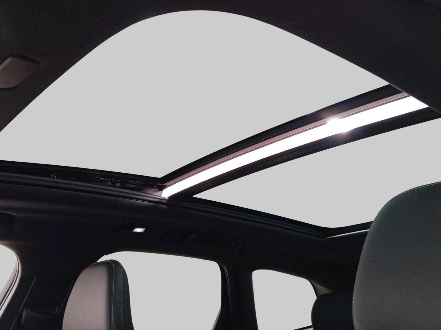 VOLVO XC60 2022