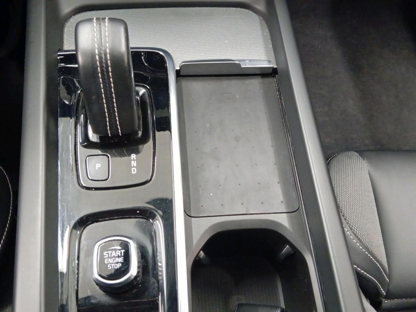 VOLVO XC60 2022