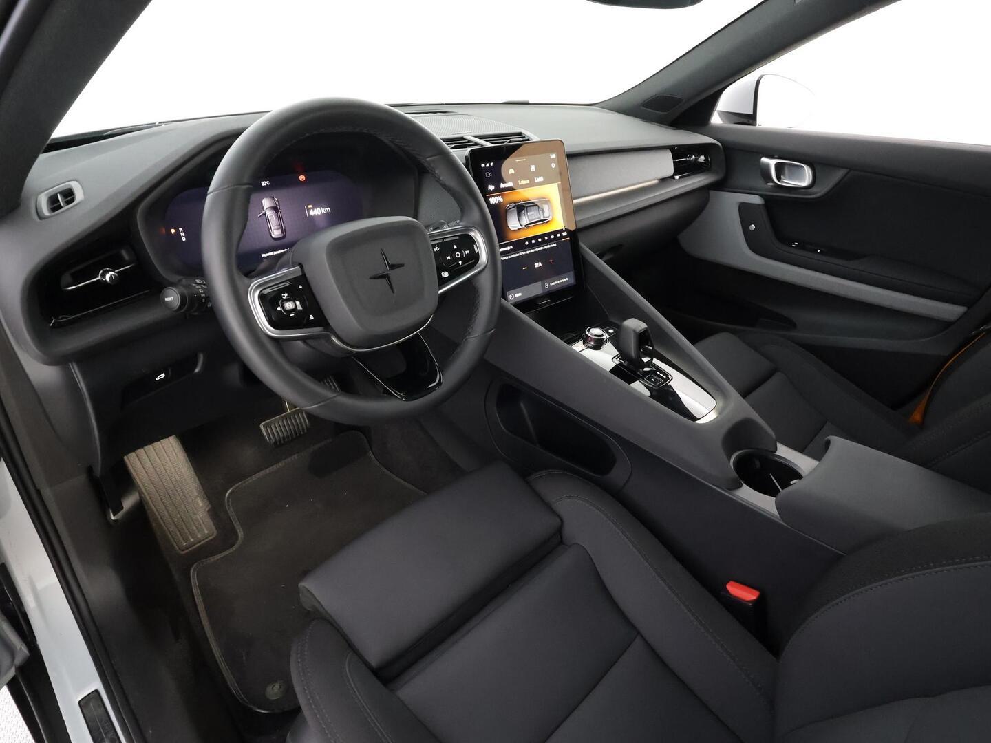 POLESTAR 2 2024