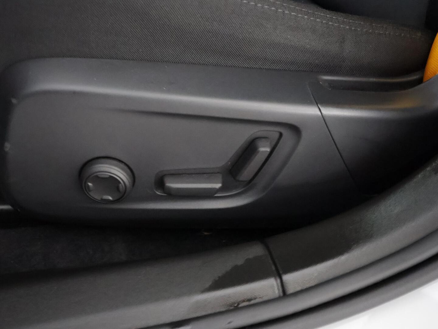 POLESTAR 2 2024