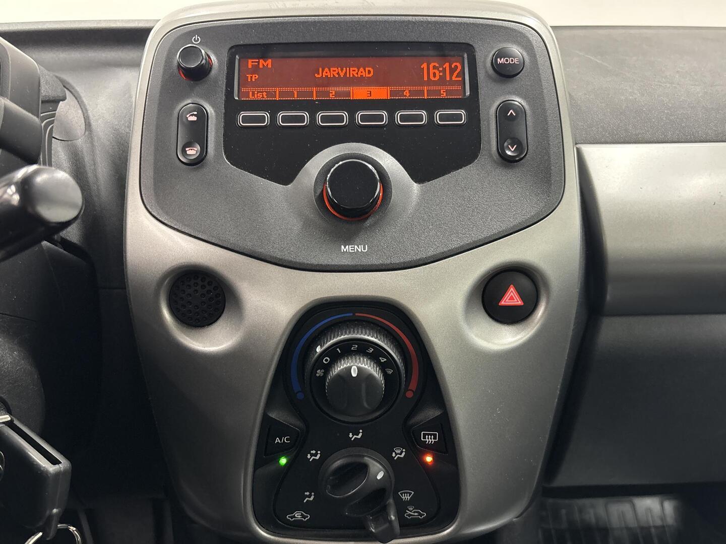 TOYOTA AYGO 2015