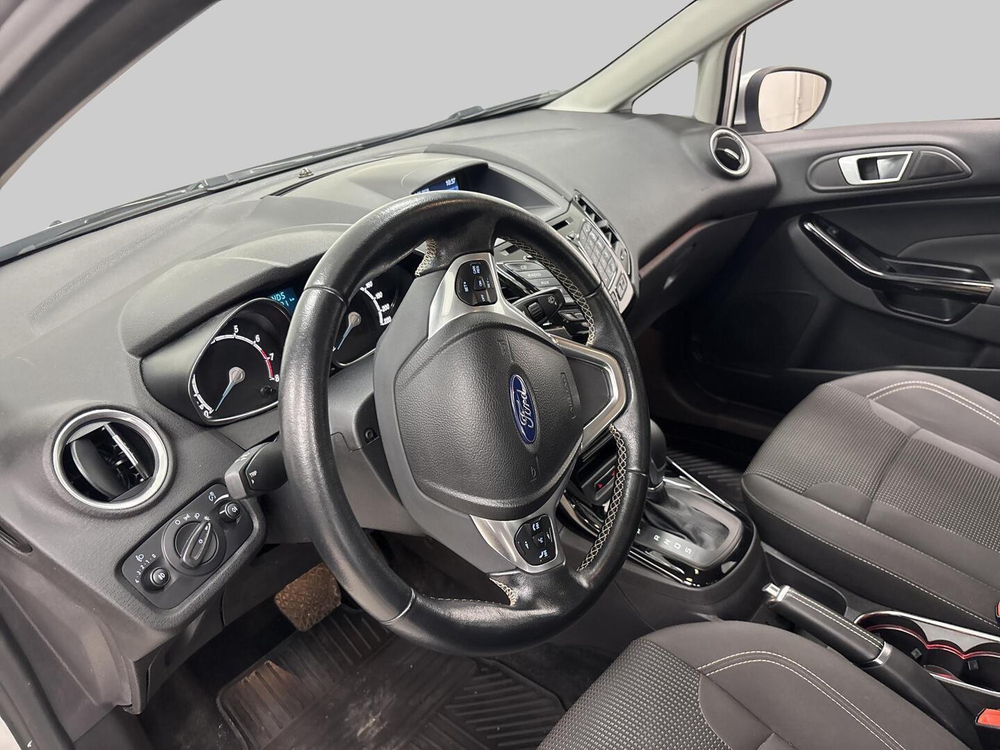 FORD Fiesta 2017