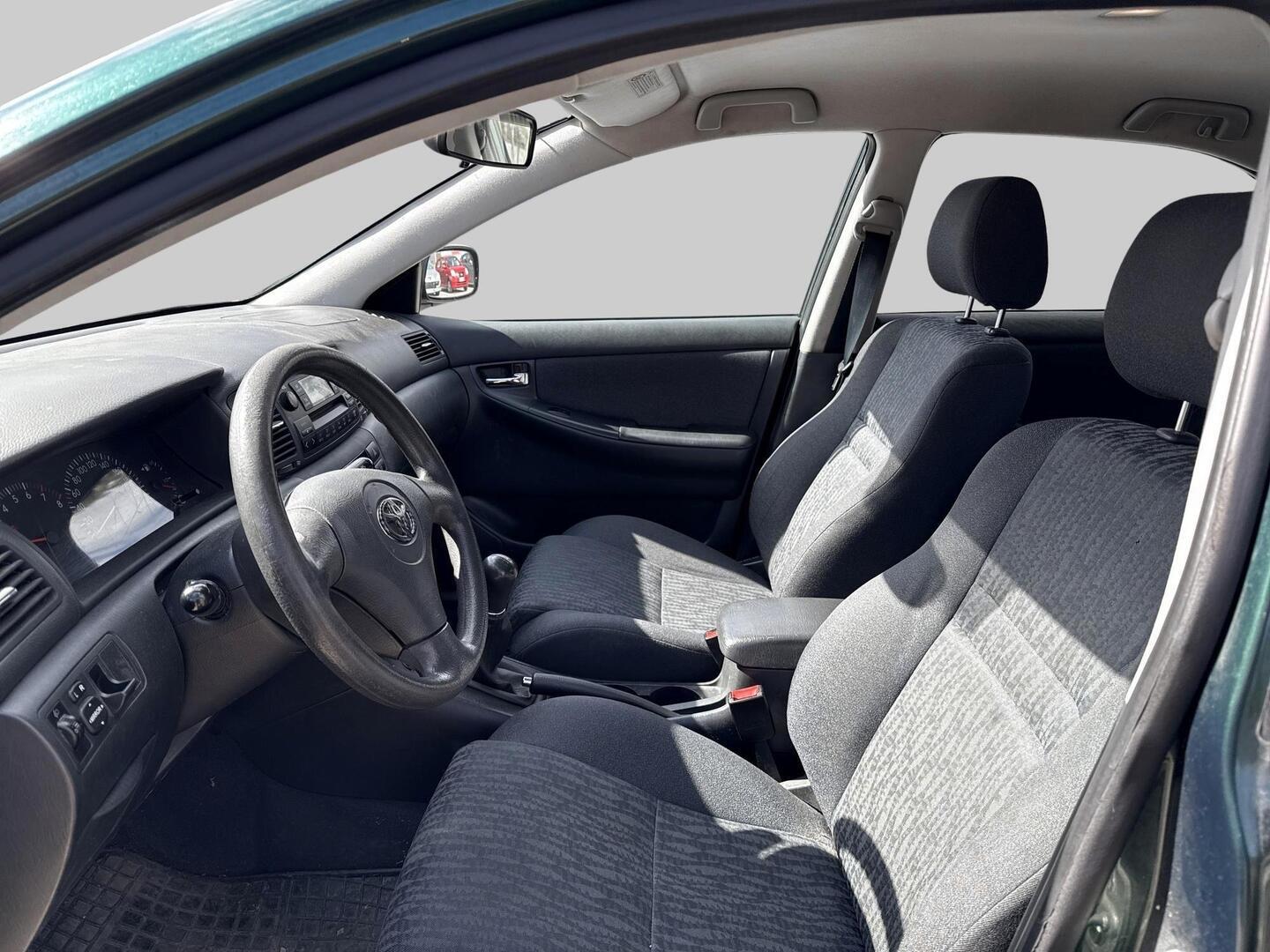 TOYOTA Corolla 2004