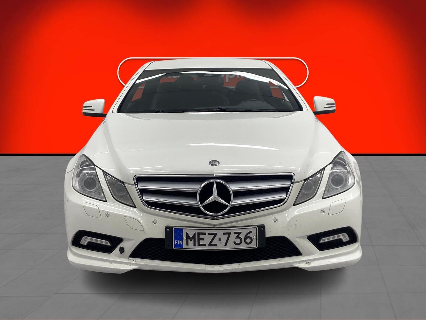 MERCEDES-BENZ E 2010