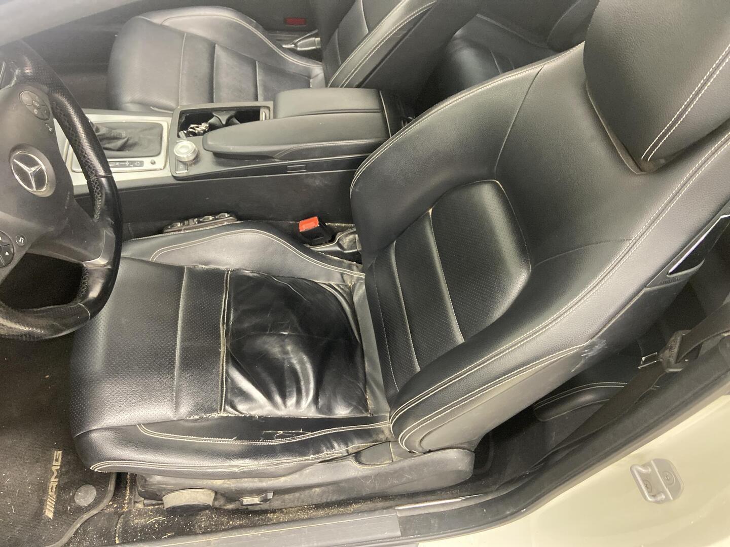 MERCEDES-BENZ E 2010