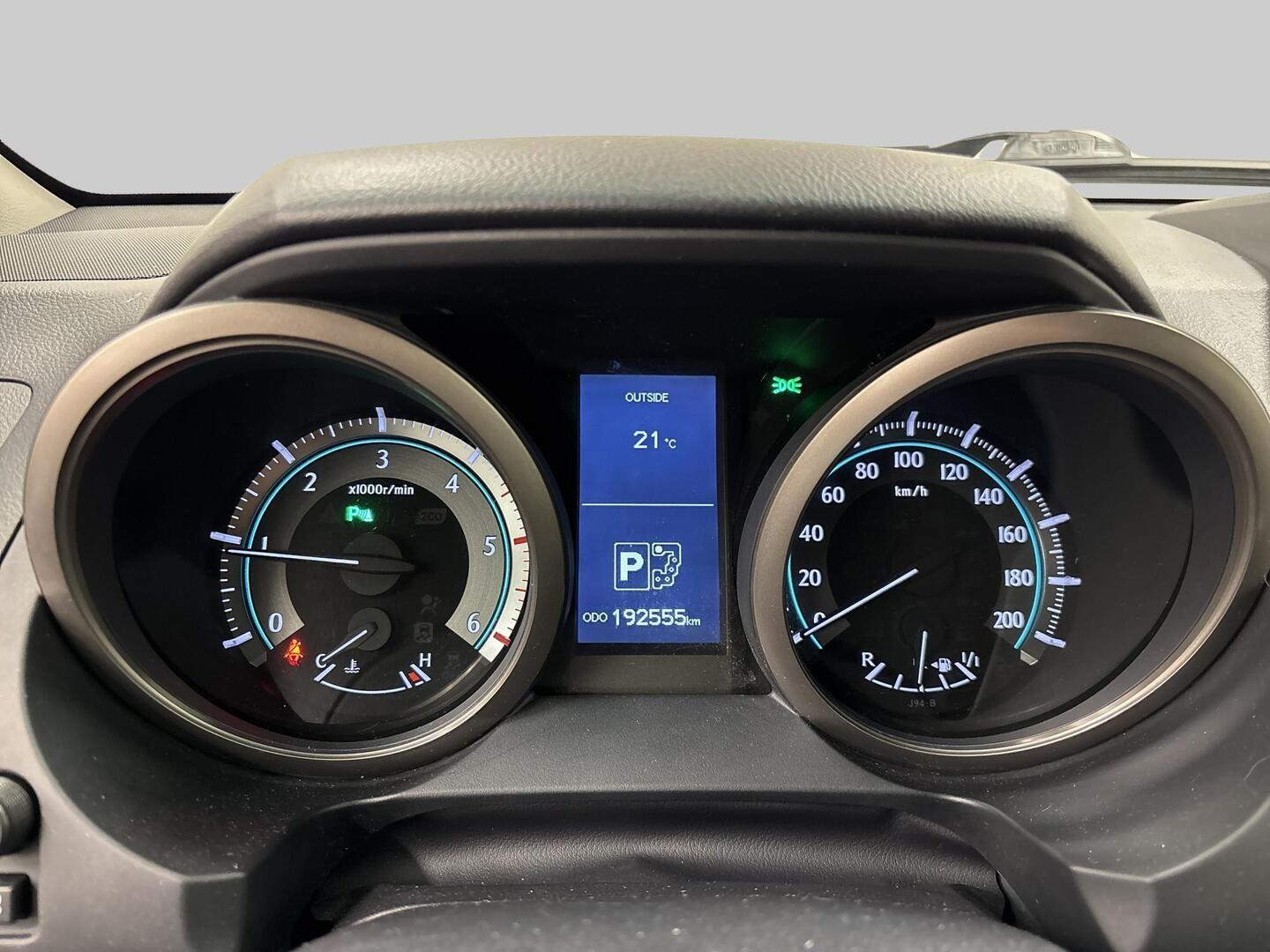 TOYOTA Land Cruiser 2011