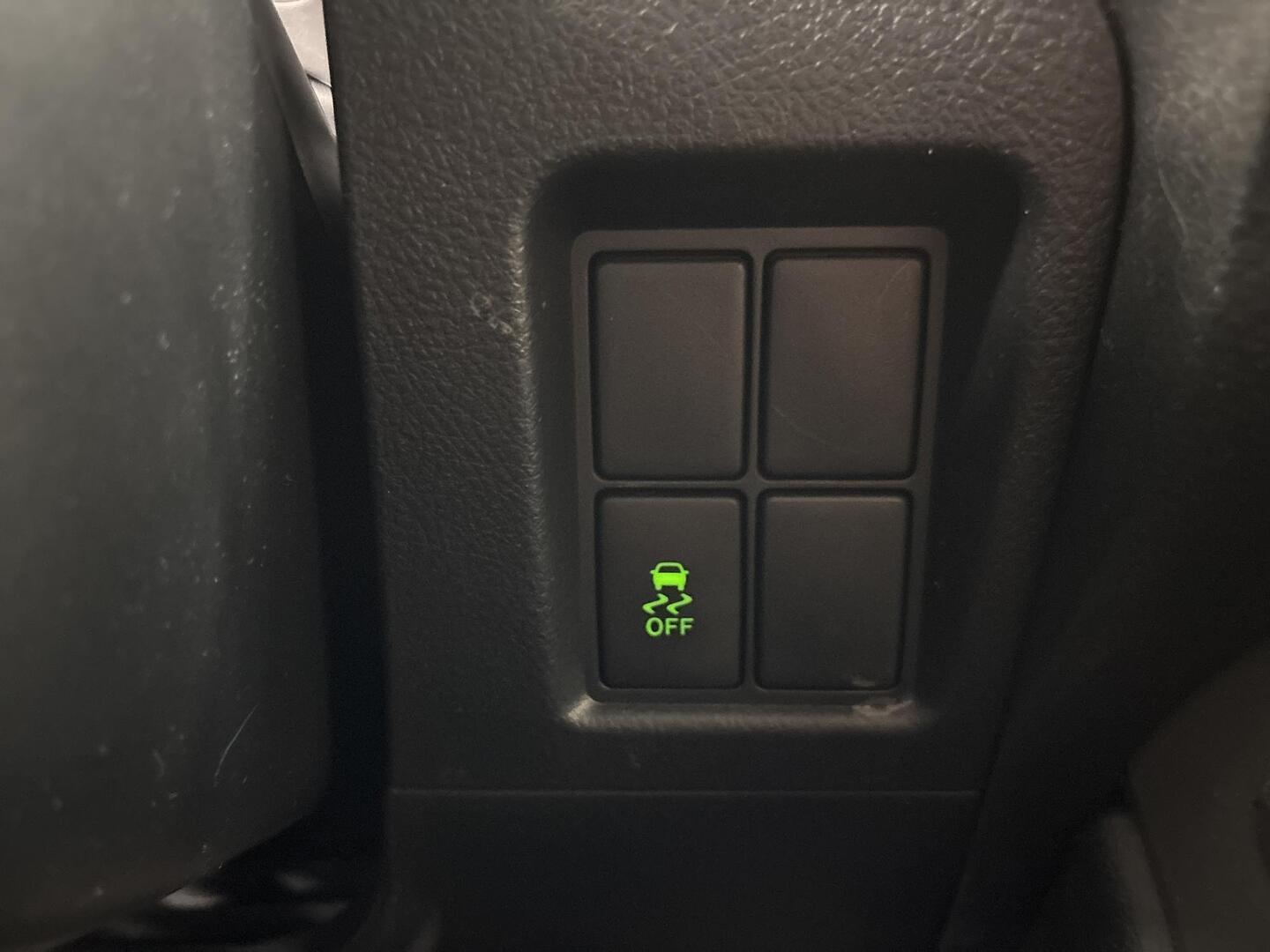 TOYOTA Land Cruiser 2011