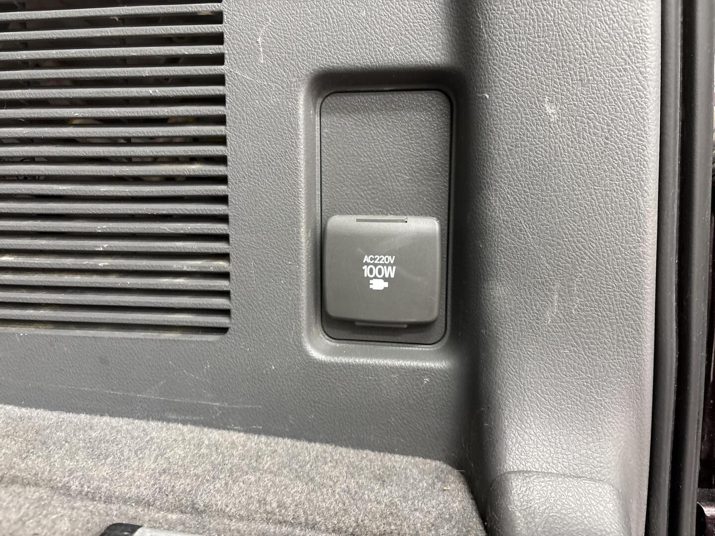 TOYOTA Land Cruiser 2011