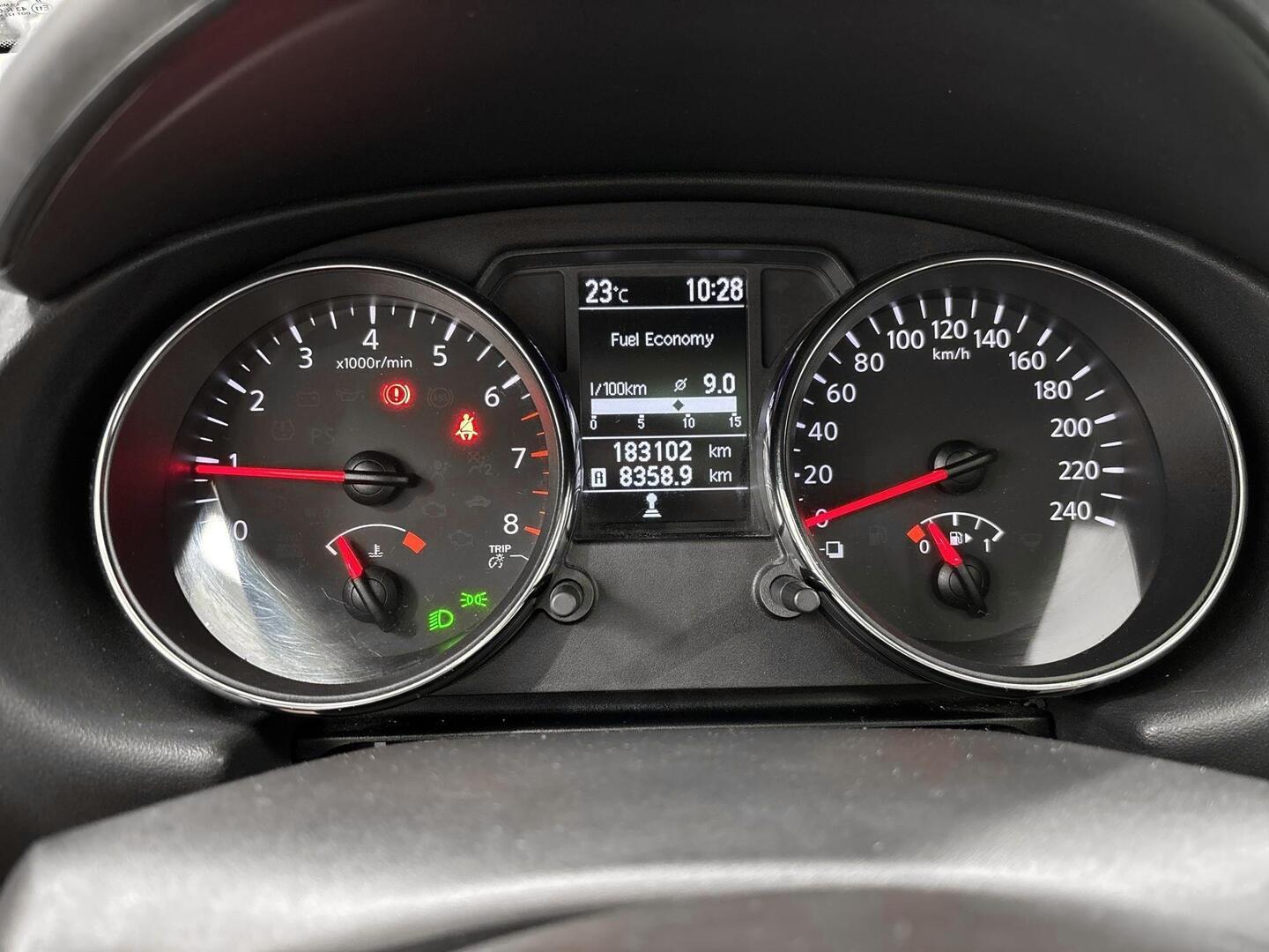 NISSAN Qashqai+2 2011