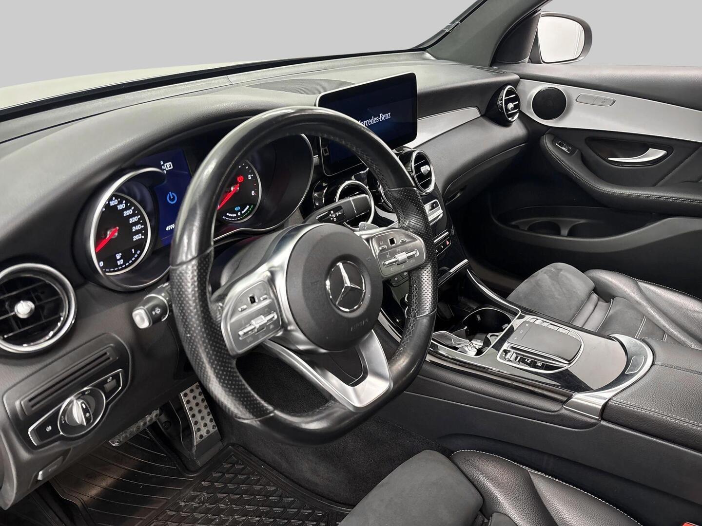MERCEDES-BENZ GLC 2021