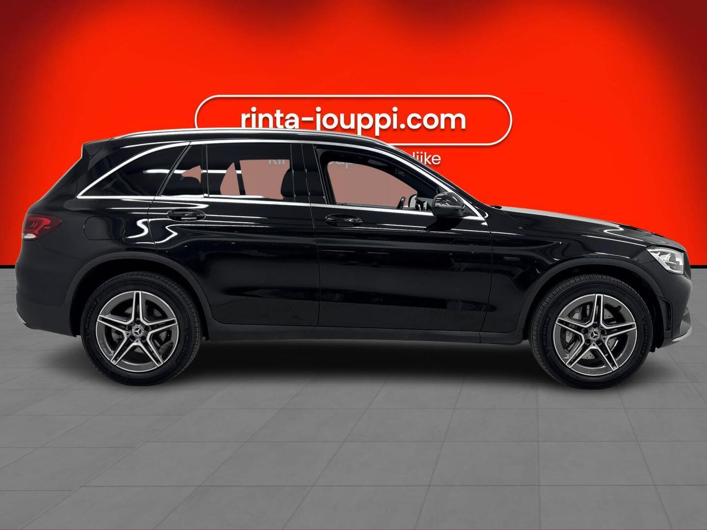 MERCEDES-BENZ GLC 2021