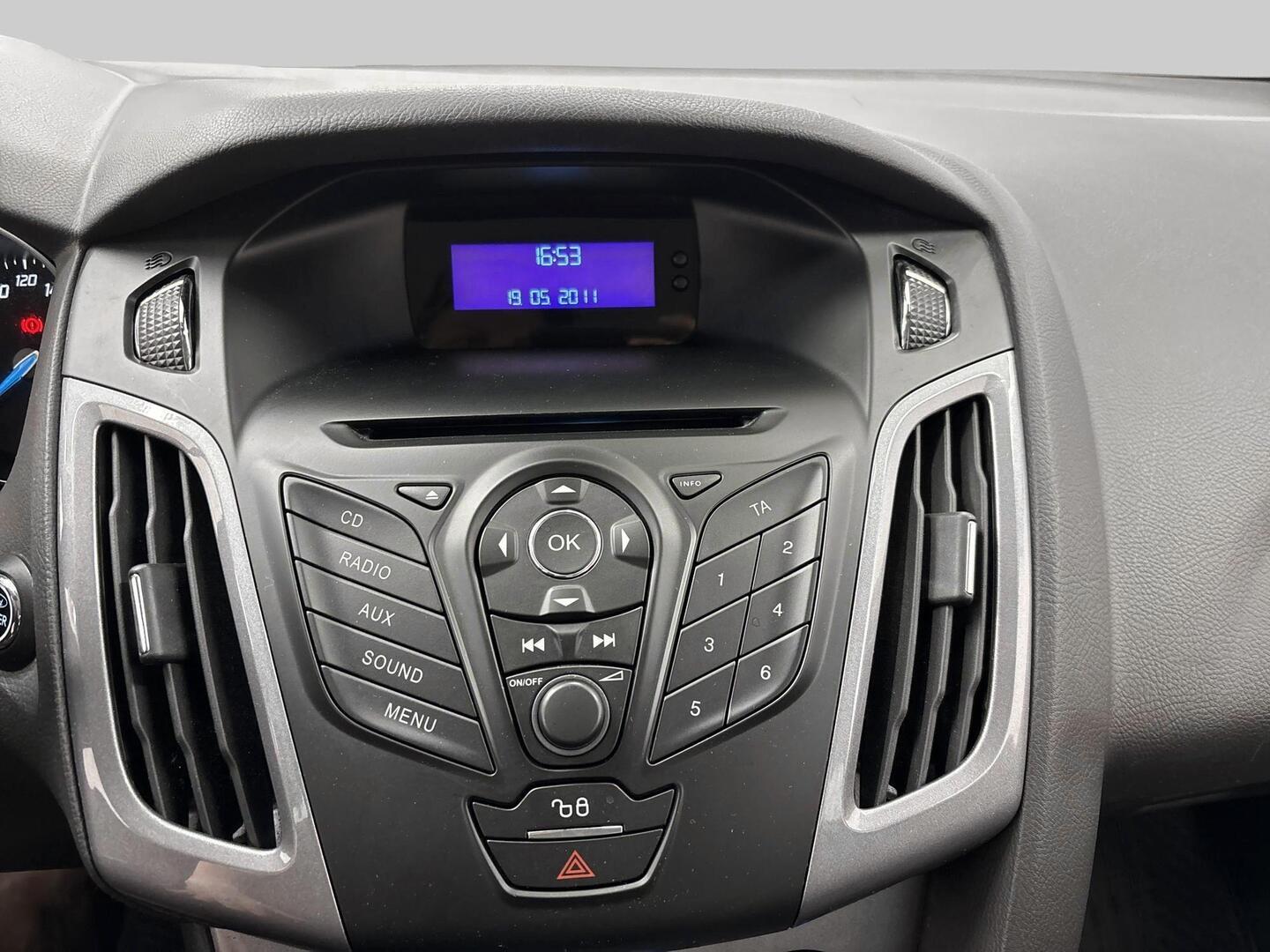 FORD Focus 2012