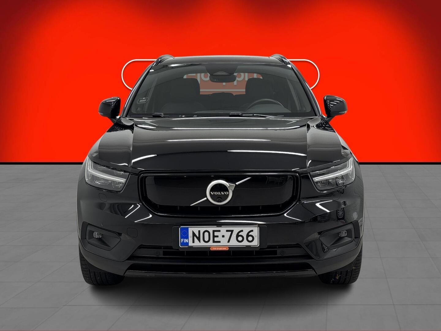VOLVO XC40 2021