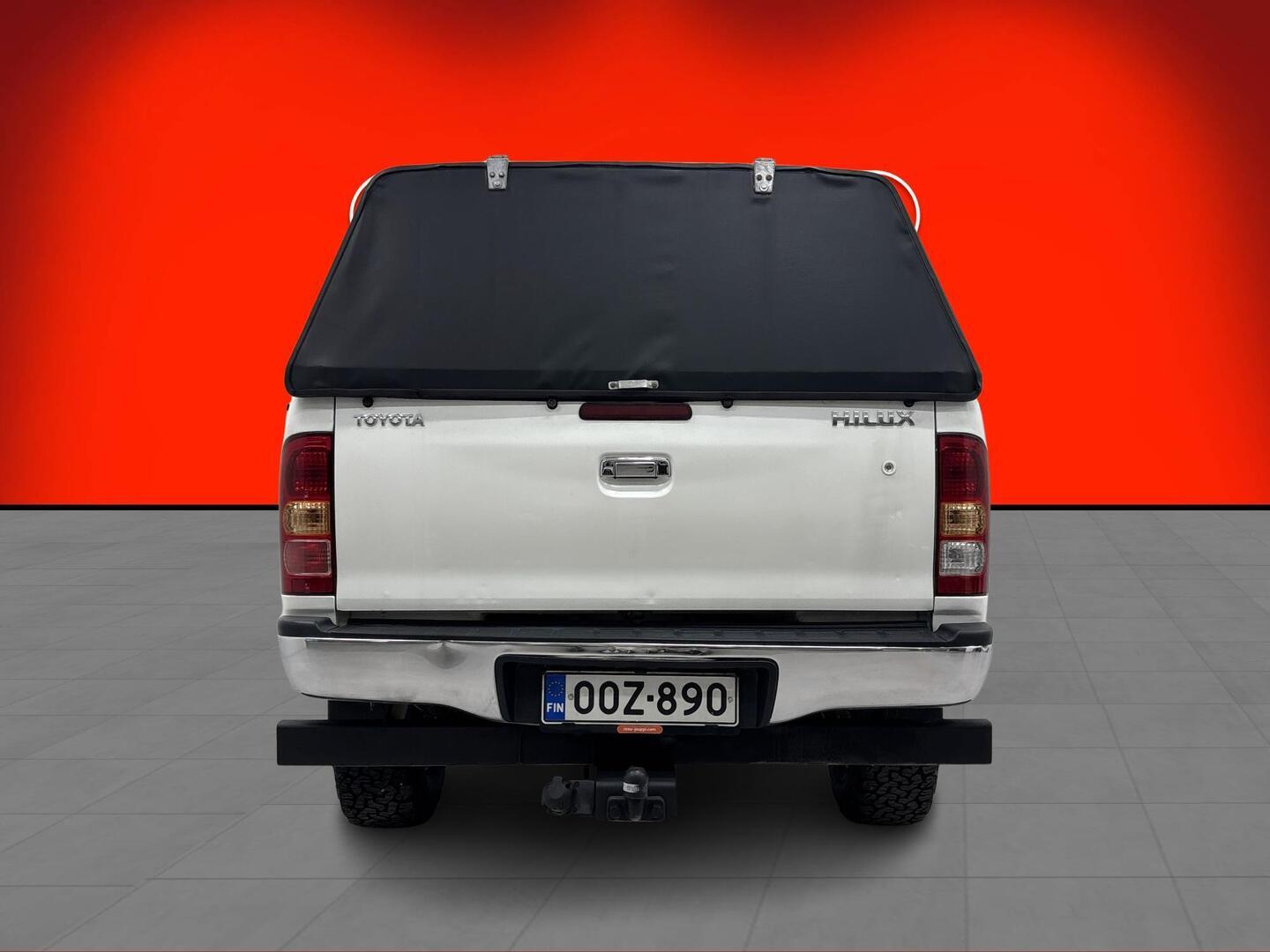 TOYOTA Hilux 2010