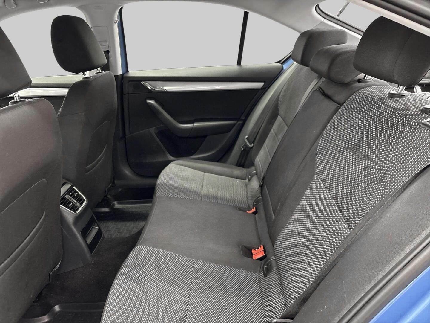 SKODA Octavia 2013