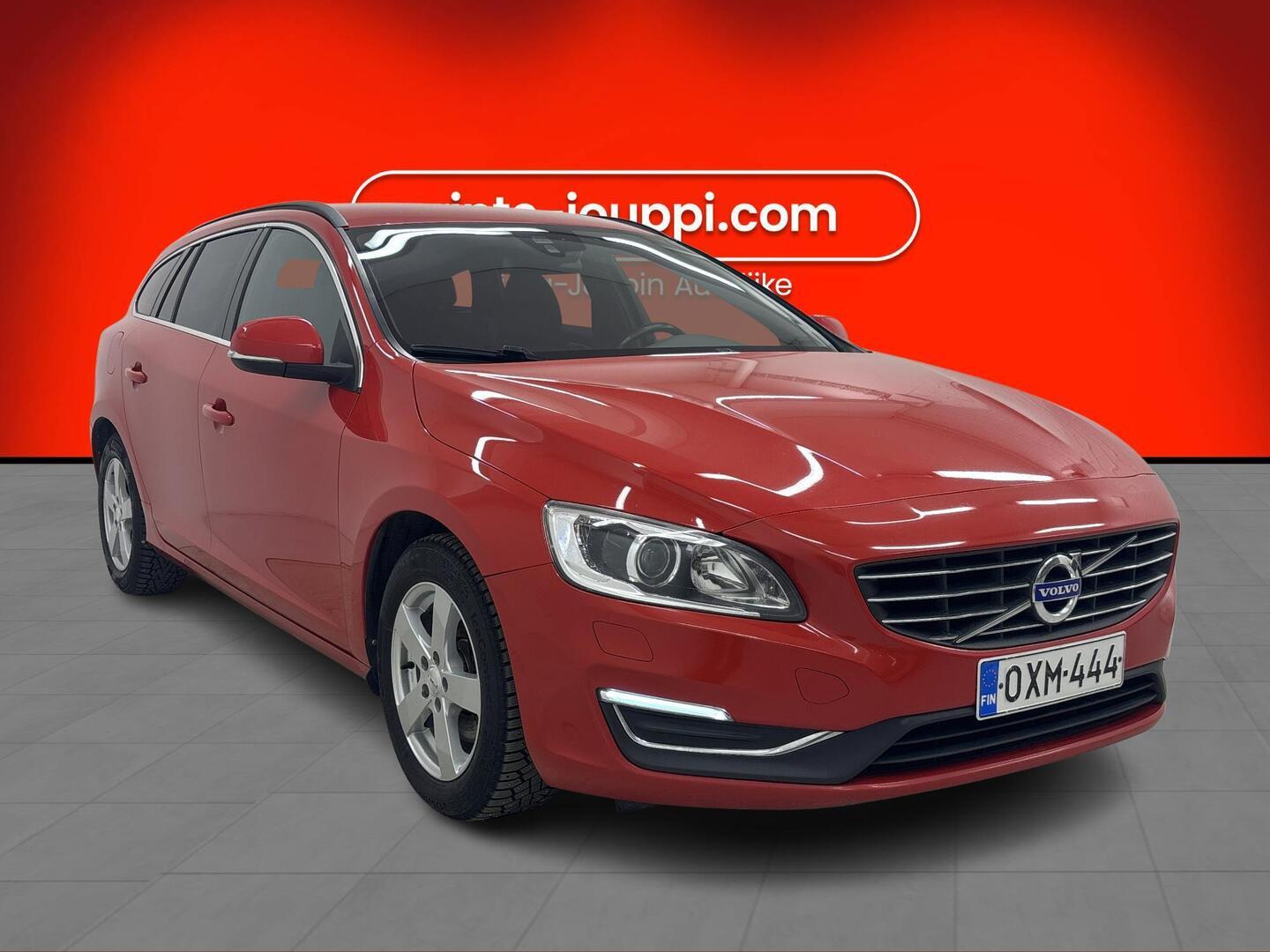 VOLVO V60 2015