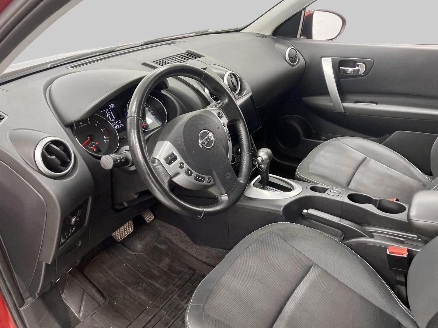 NISSAN Qashqai 2013