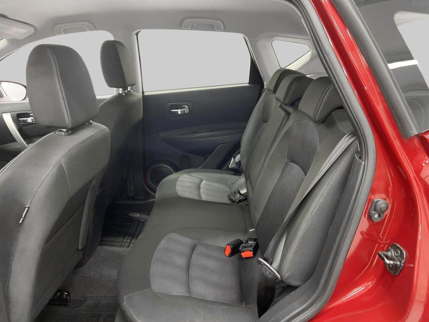 NISSAN Qashqai 2013