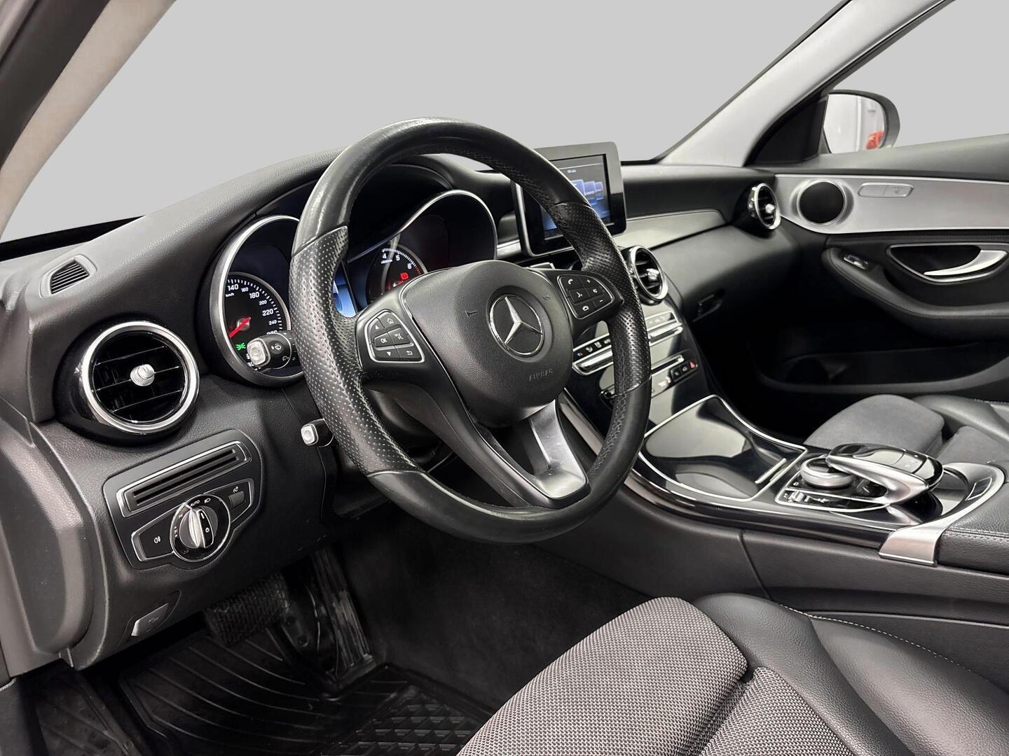 MERCEDES-BENZ C 2015