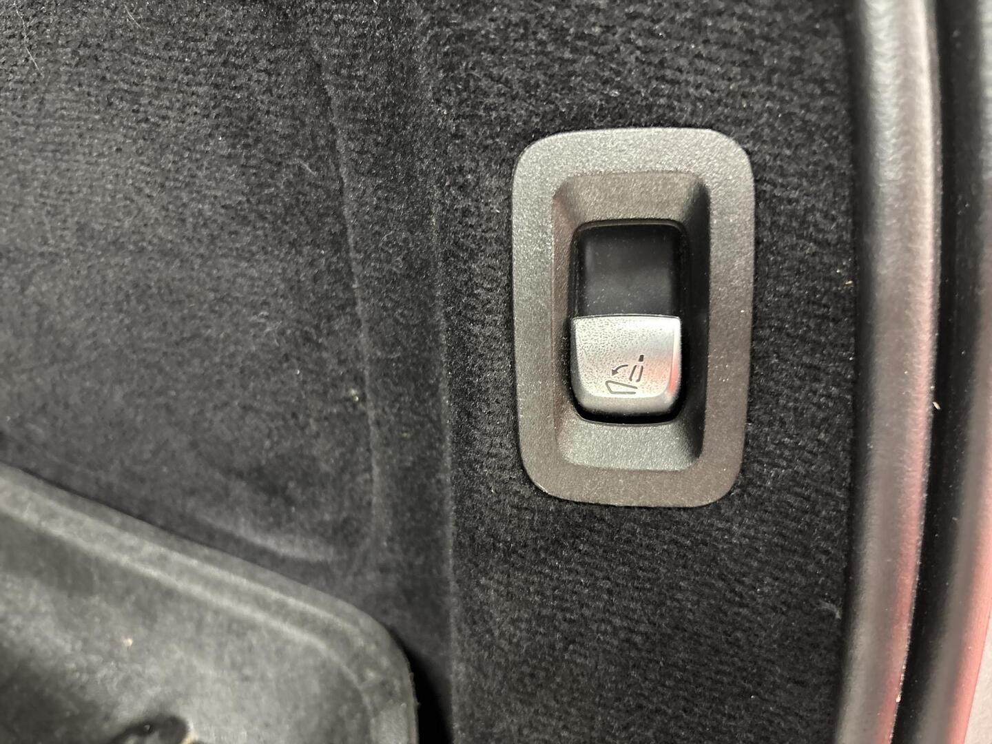 MERCEDES-BENZ C 2015