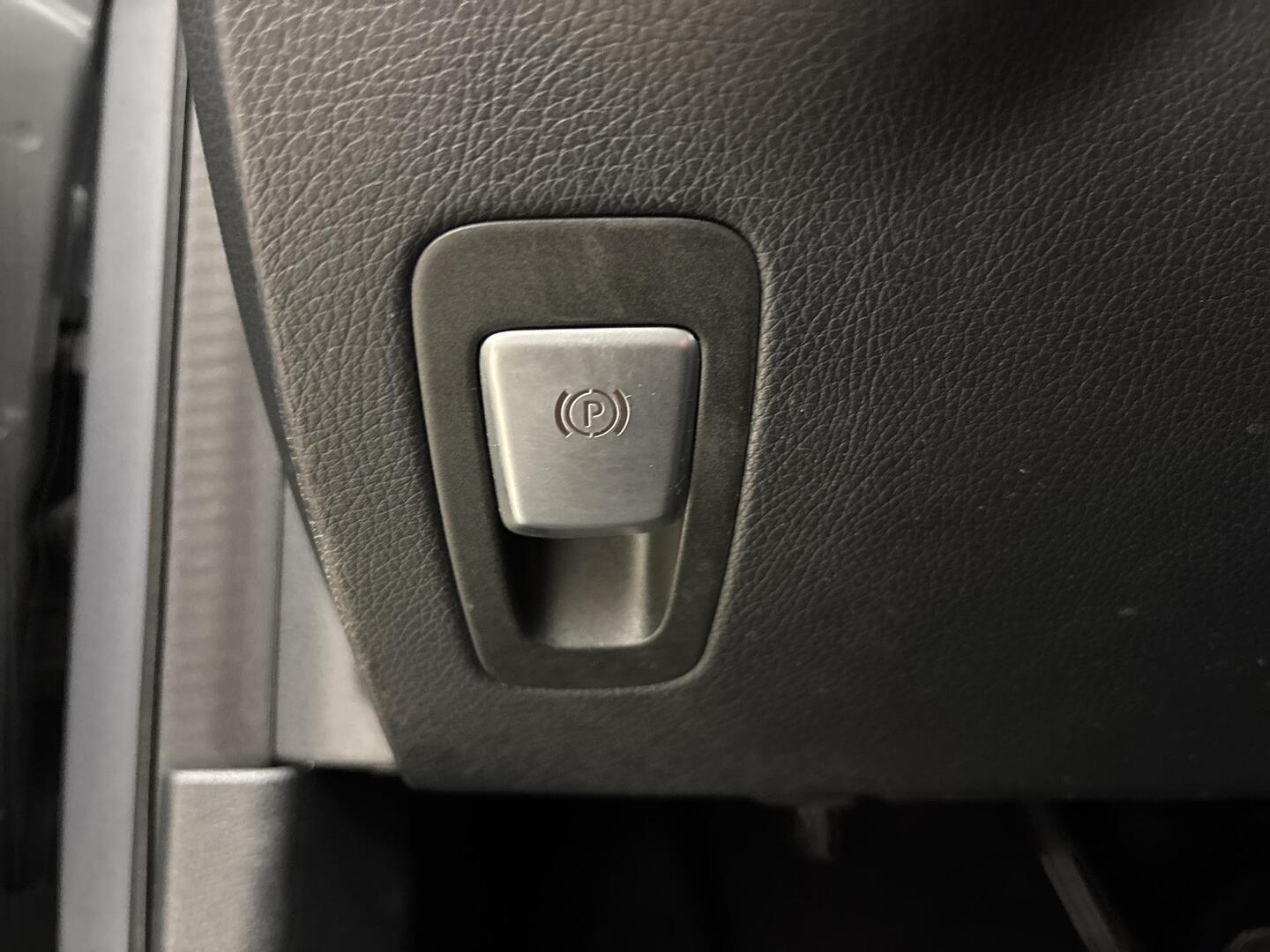 MERCEDES-BENZ C 2015