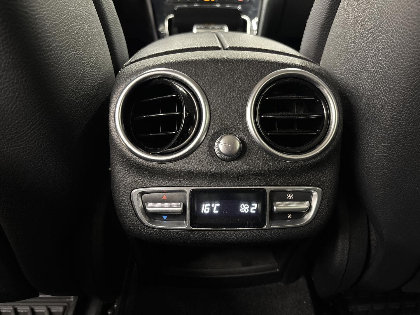 MERCEDES-BENZ C 2015