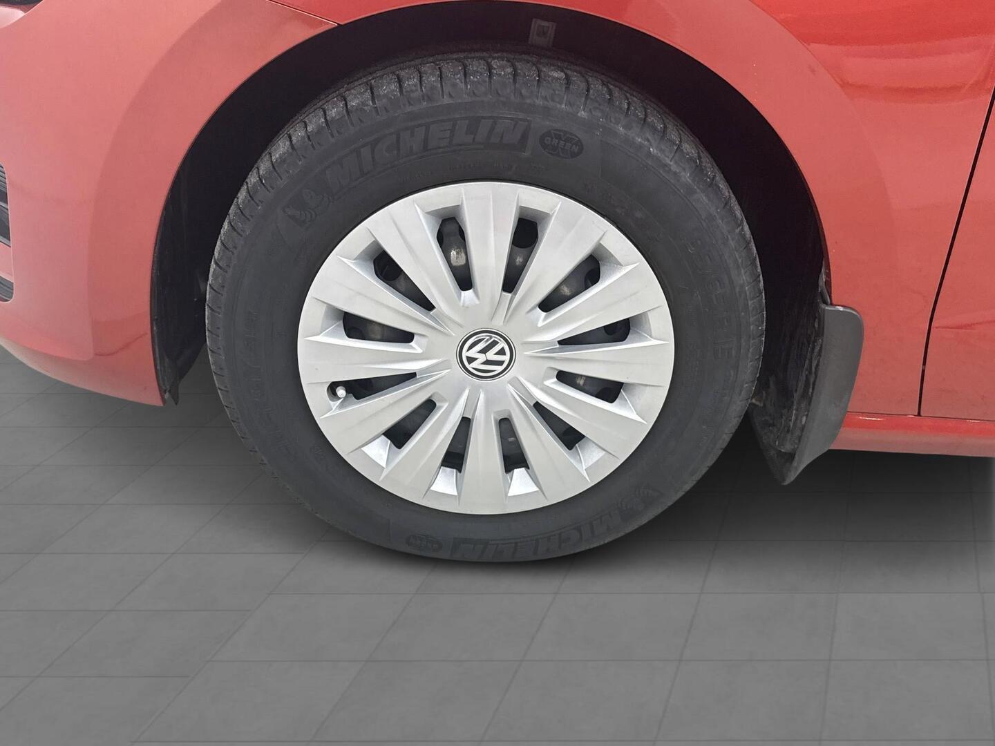 VOLKSWAGEN Golf Sportsvan 2015