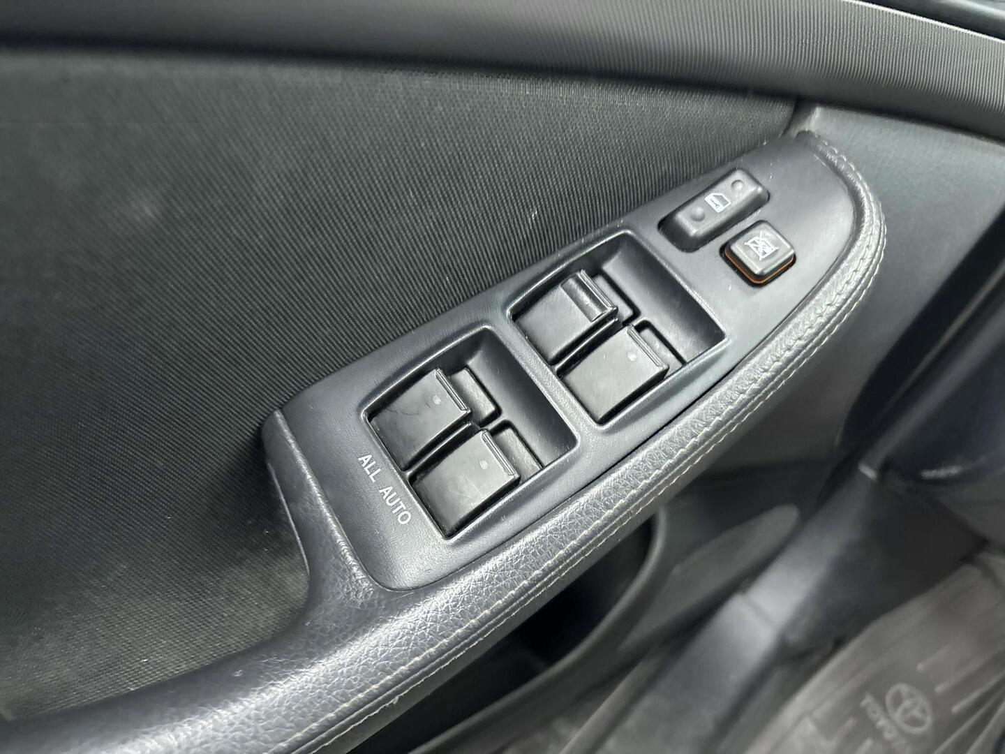 TOYOTA Avensis 2006