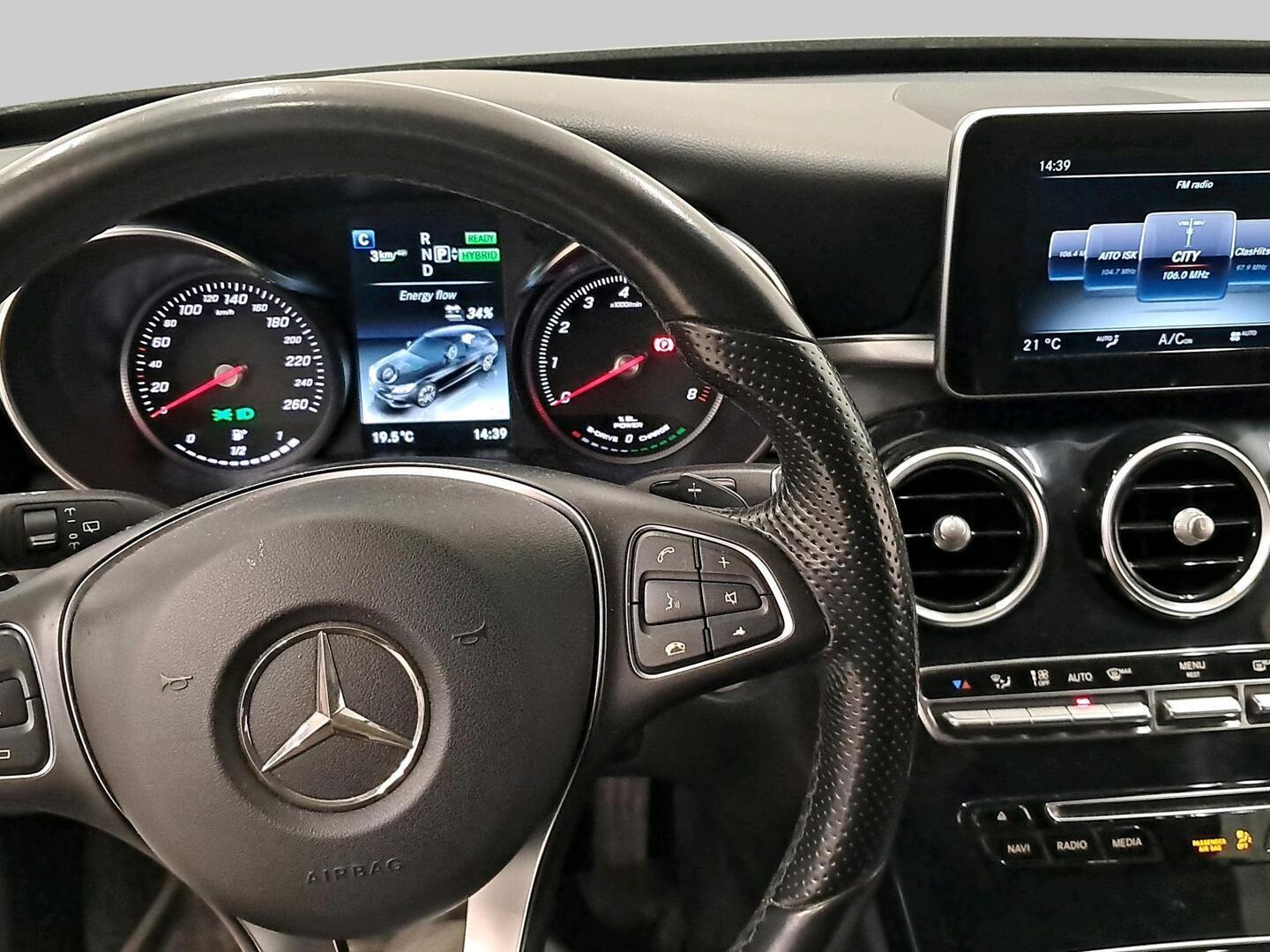 MERCEDES-BENZ C 2015