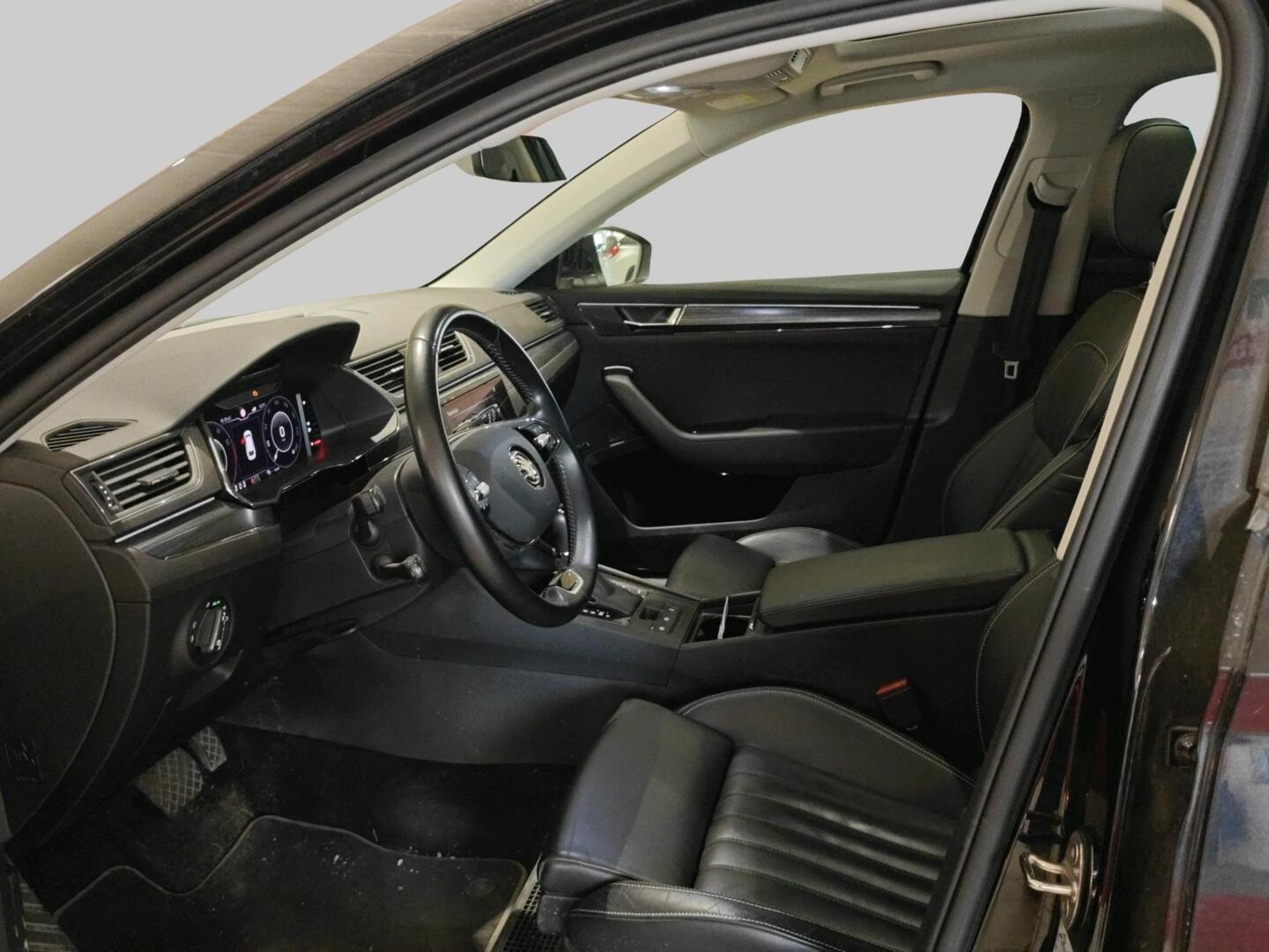 SKODA Superb 2021