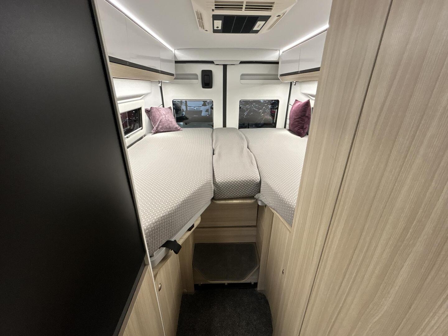 ADRIA TWIN 640 SL AXESS 2024