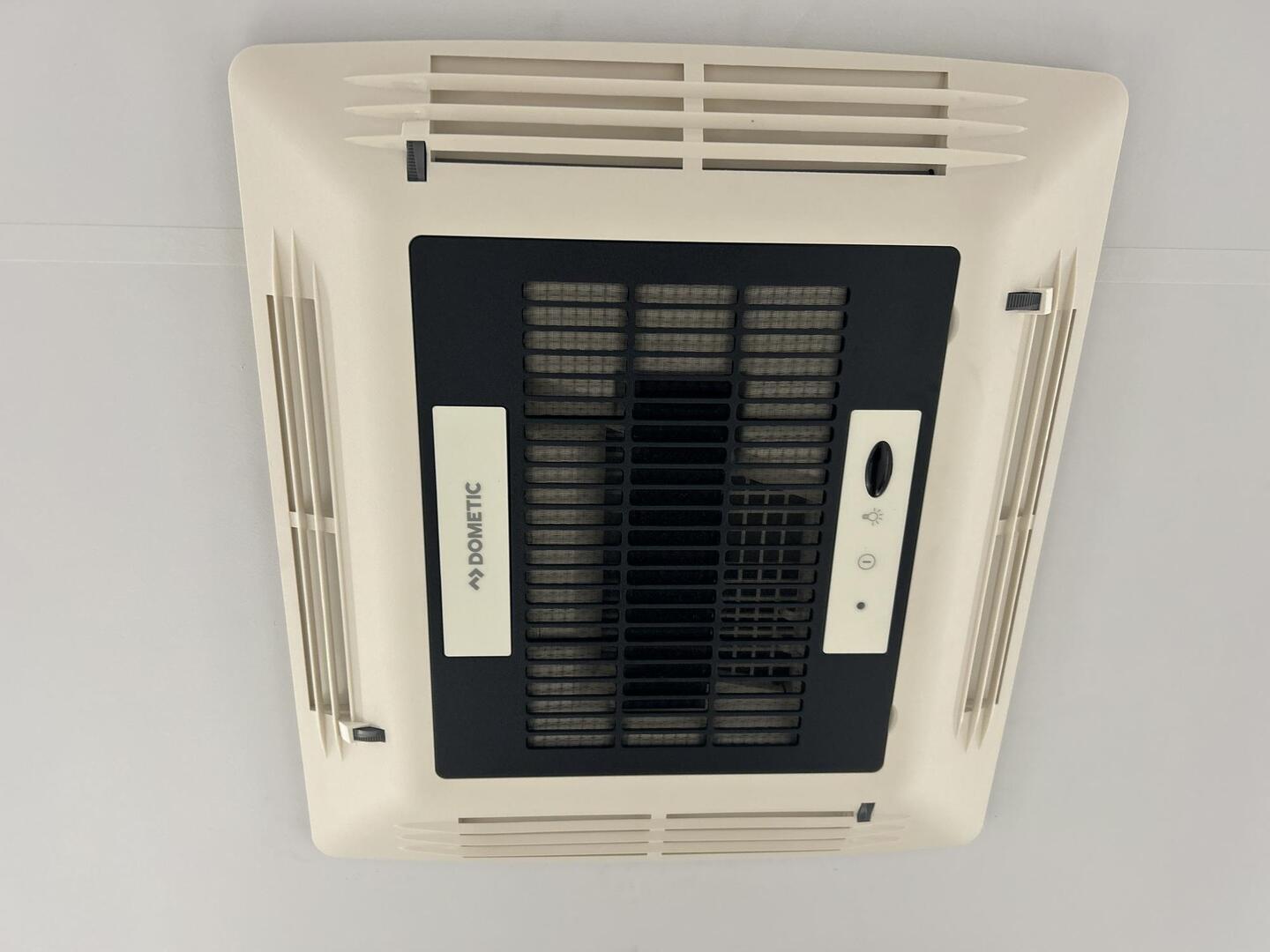 ADRIA TWIN 640 SL AXESS 2024