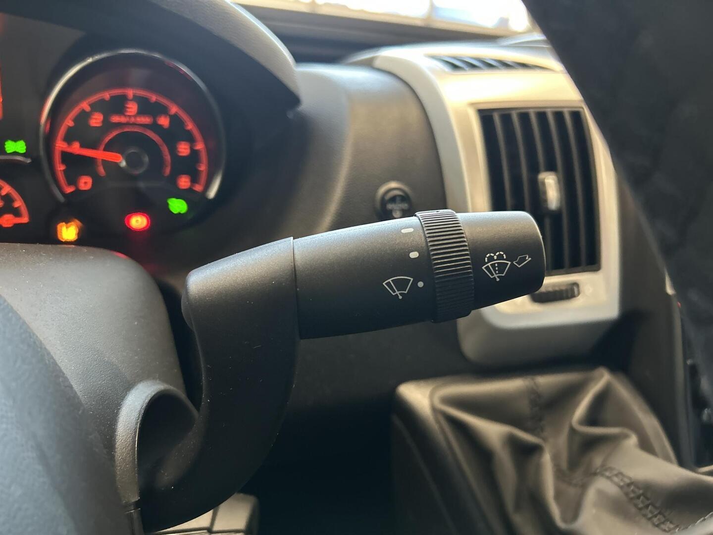 ADRIA TWIN 640 SL AXESS 2024