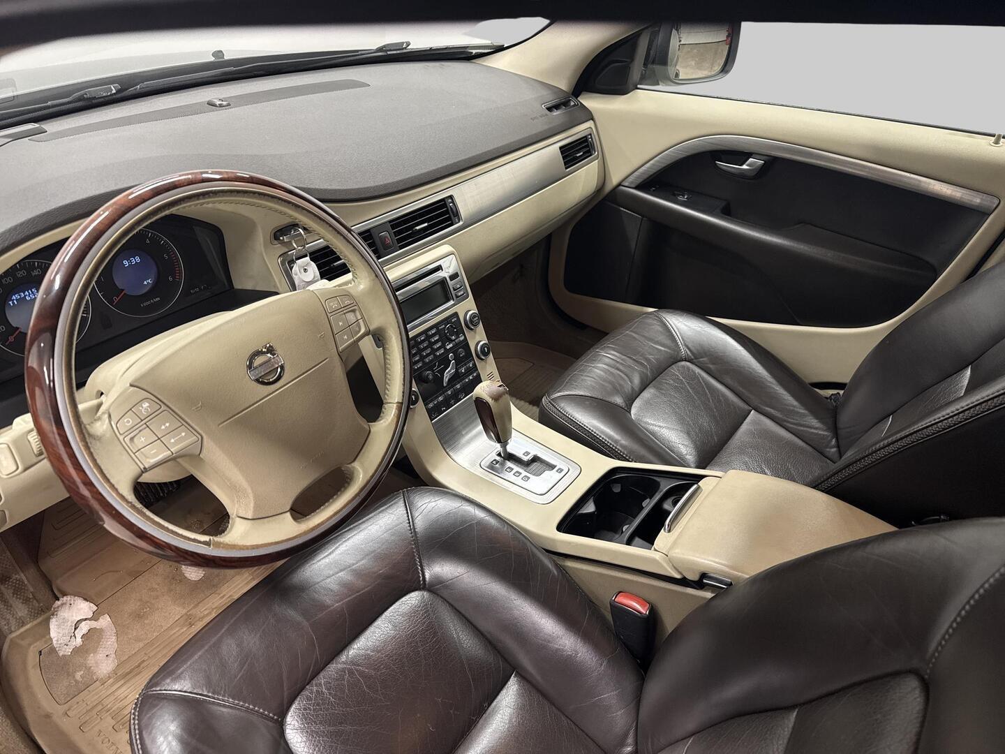 VOLVO XC70 2008