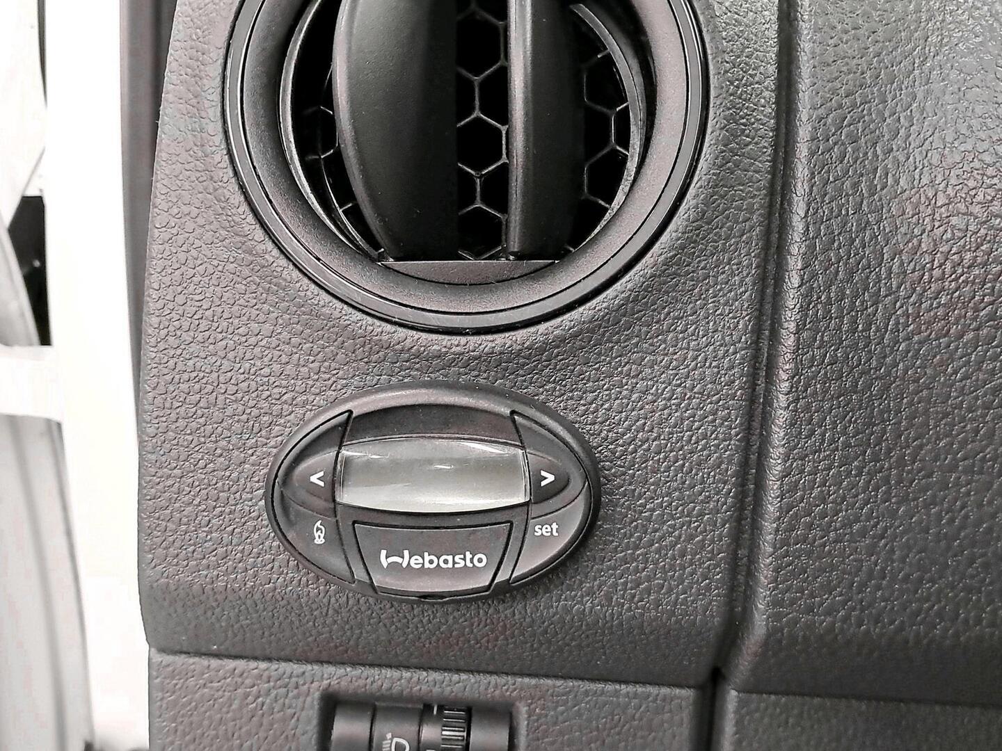 VOLKSWAGEN Amarok 2016