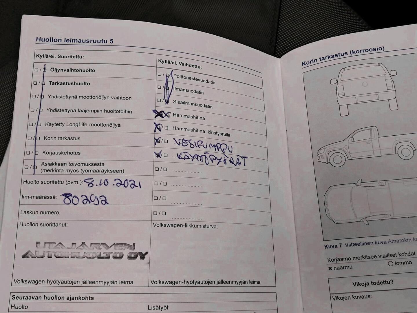 VOLKSWAGEN Amarok 2016